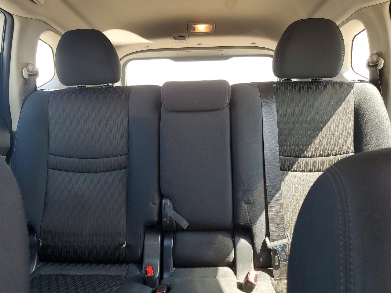 2017 NISSAN ROGUE S photo 28