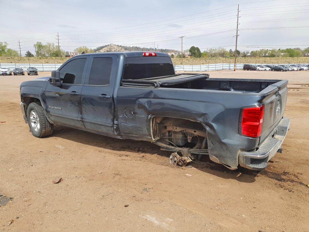 2017 CHEVROLET SILVERADO K1500 LT photo 4
