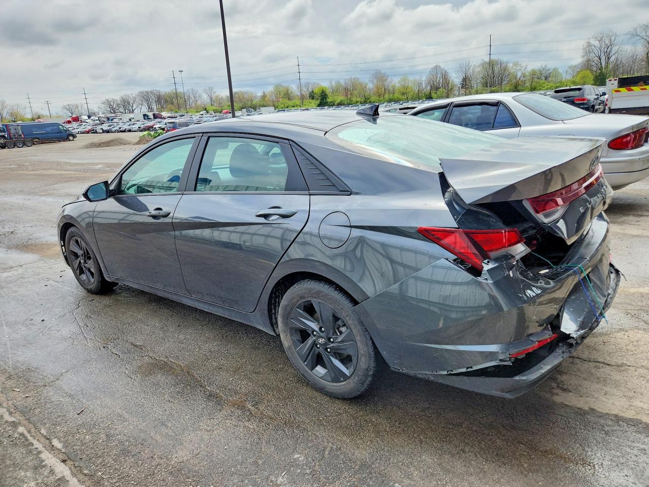 2021 HYUNDAI ELANTRA SEL photo 2