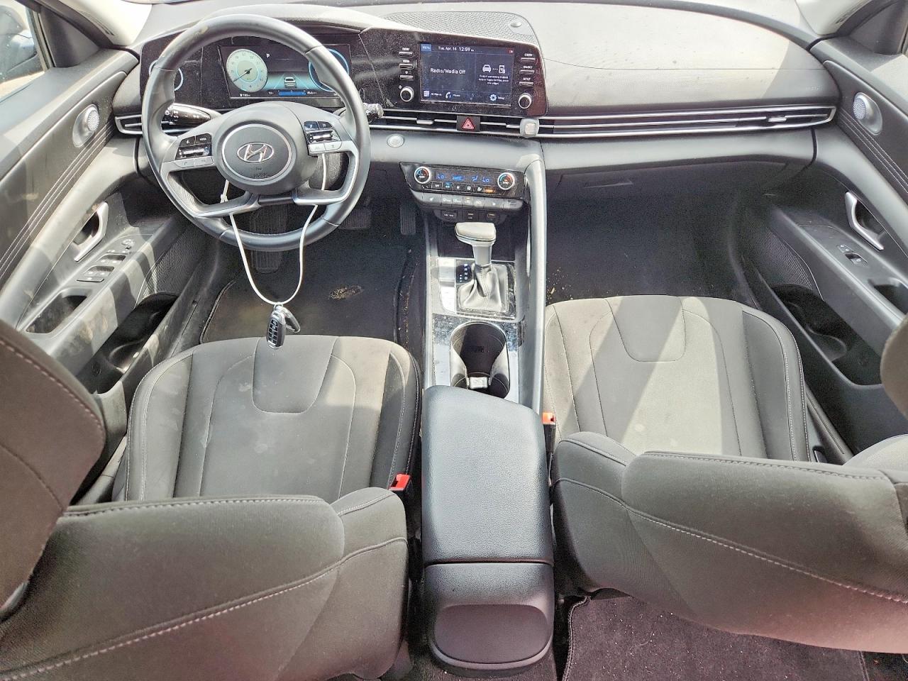 2021 HYUNDAI ELANTRA SEL photo 8