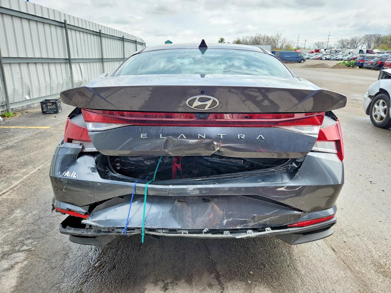 2021 HYUNDAI ELANTRA SEL photo 6