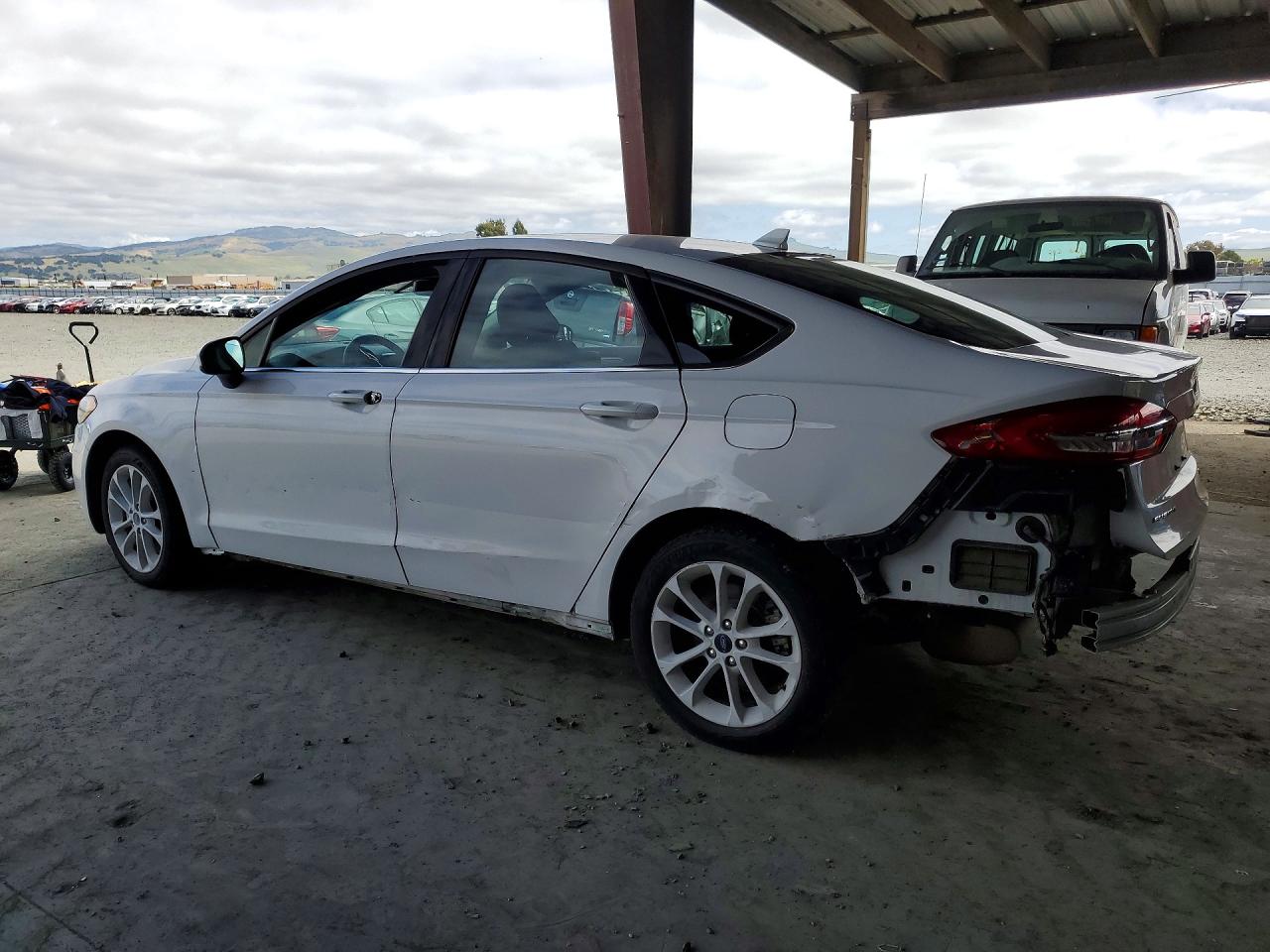 2020 FORD FUSION SE photo 4