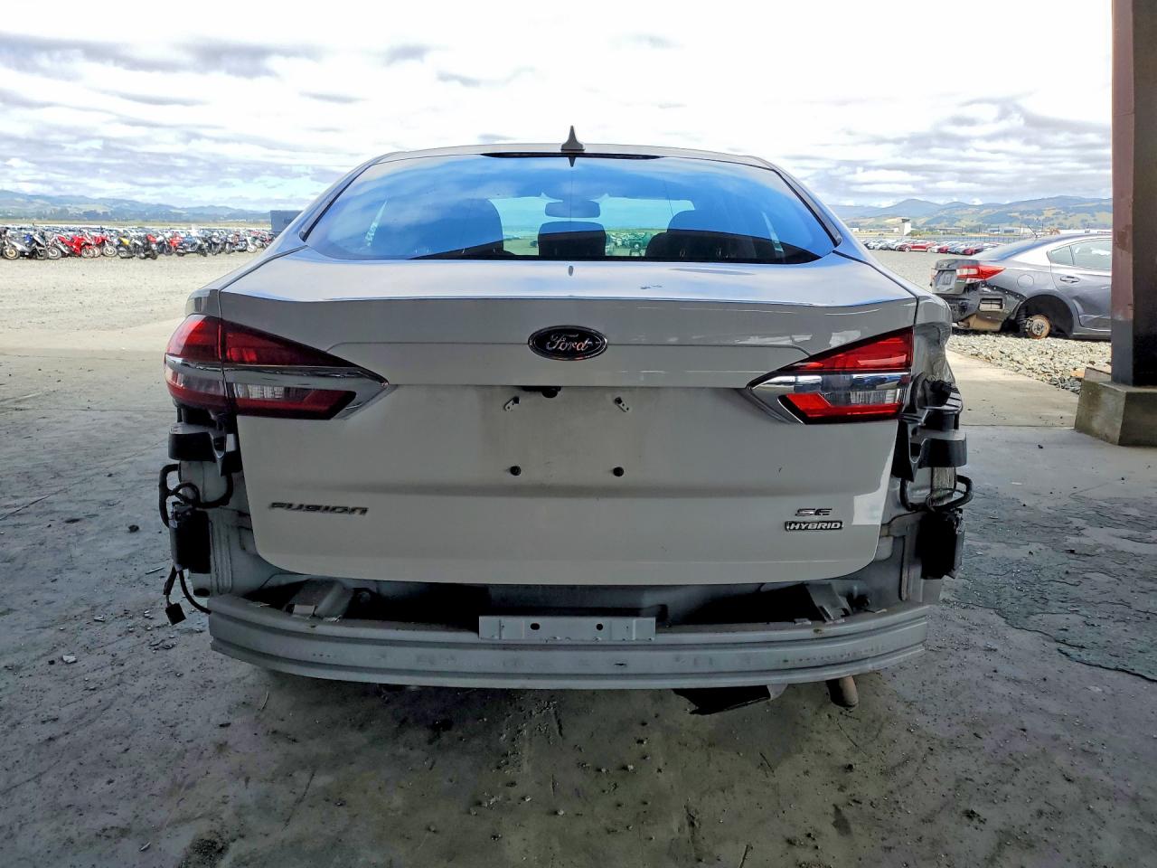 2020 FORD FUSION SE photo 16