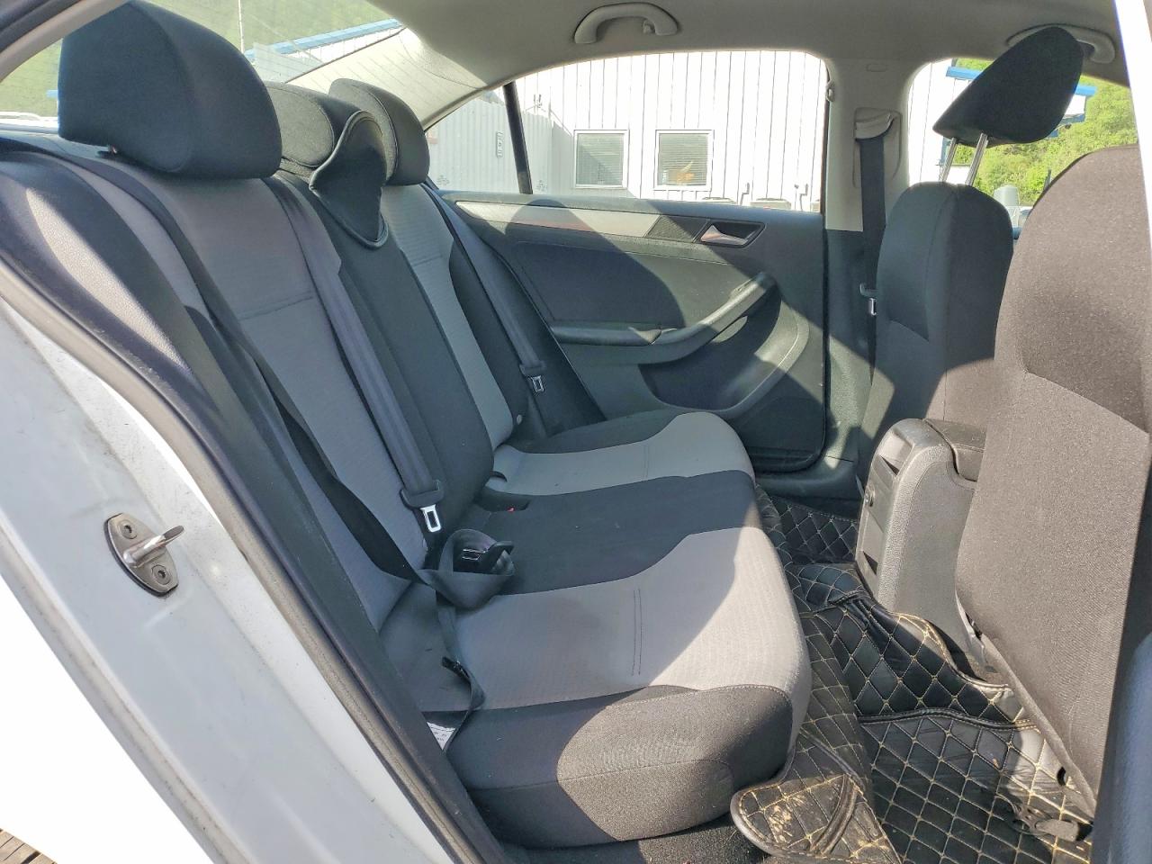 2017 VOLKSWAGEN JETTA S photo 19