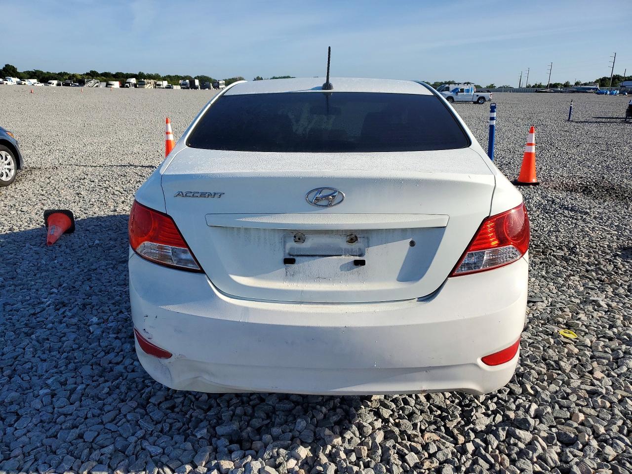 2012 HYUNDAI ACCENT GLS photo 16