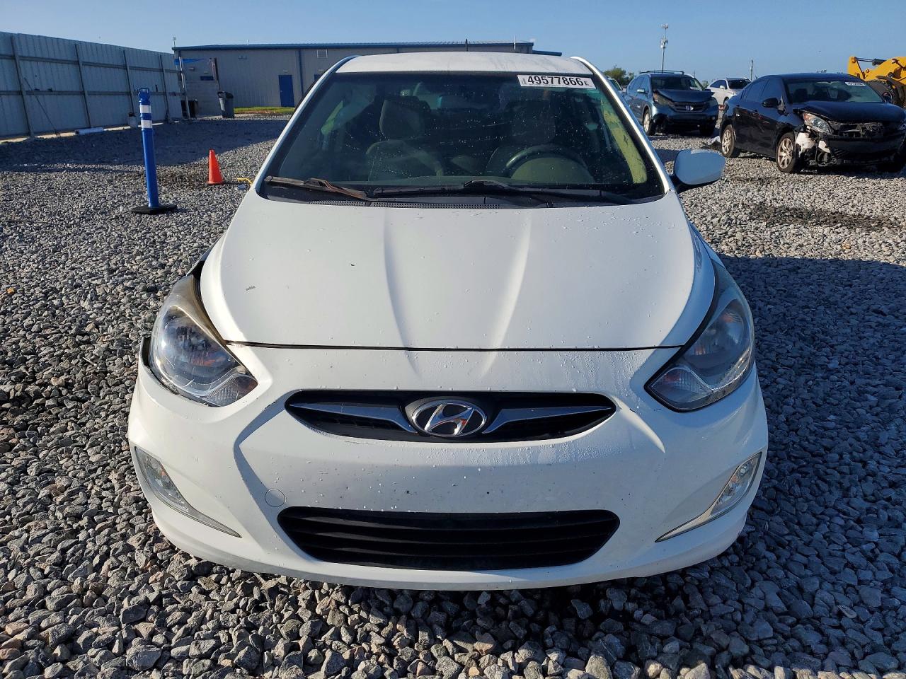2012 HYUNDAI ACCENT GLS photo 13