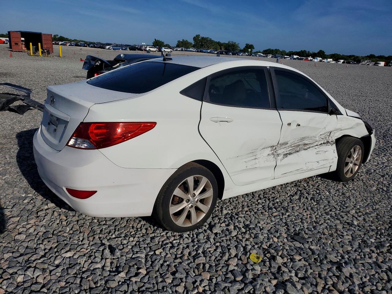 2012 HYUNDAI ACCENT GLS photo 7