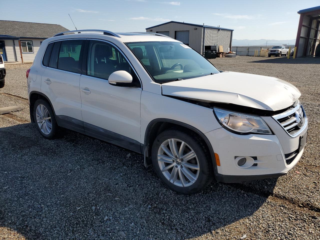 2011 VOLKSWAGEN TIGUAN S photo 7