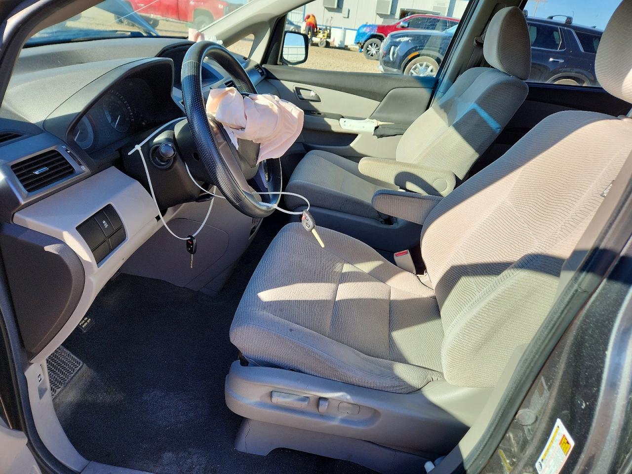 2012 HONDA ODYSSEY LX photo 13