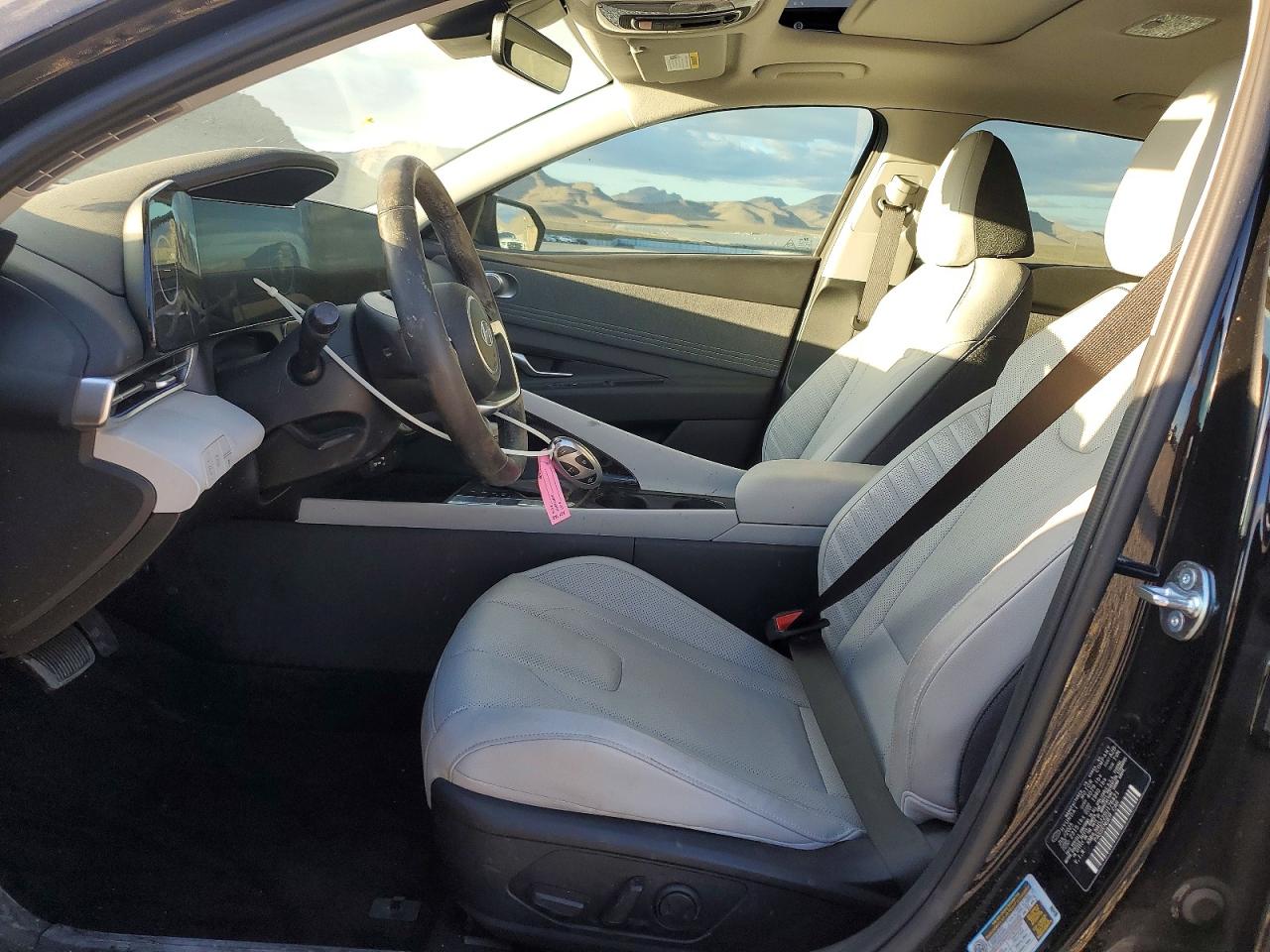 2025 HYUNDAI ELANTRA LIMITED photo 13