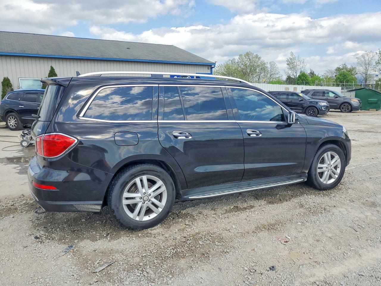 2013 MERCEDES-BENZ GL 450 4MATIC photo 3