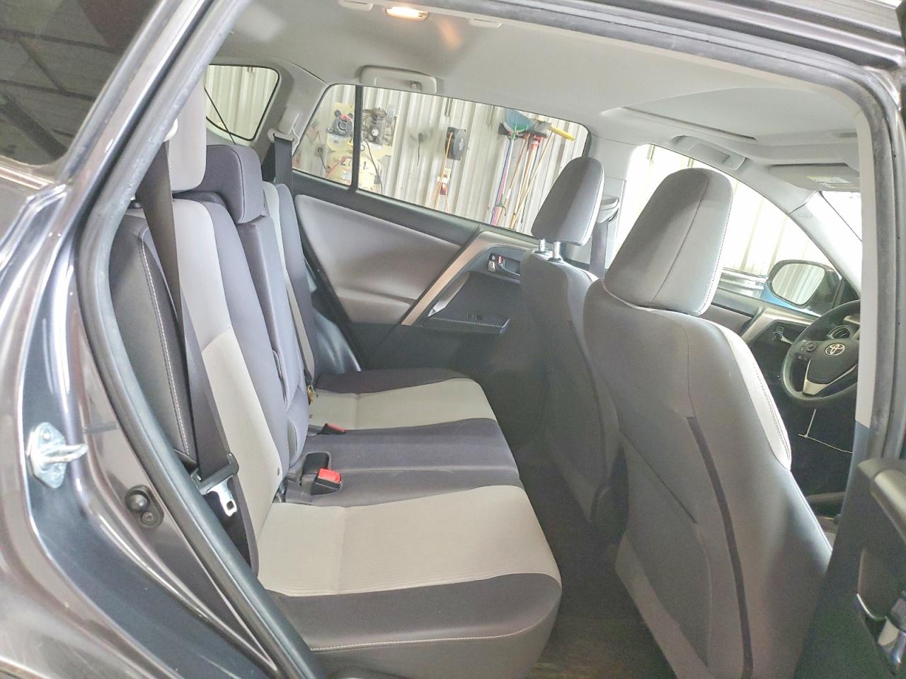 2015 TOYOTA RAV4 XLE photo 21
