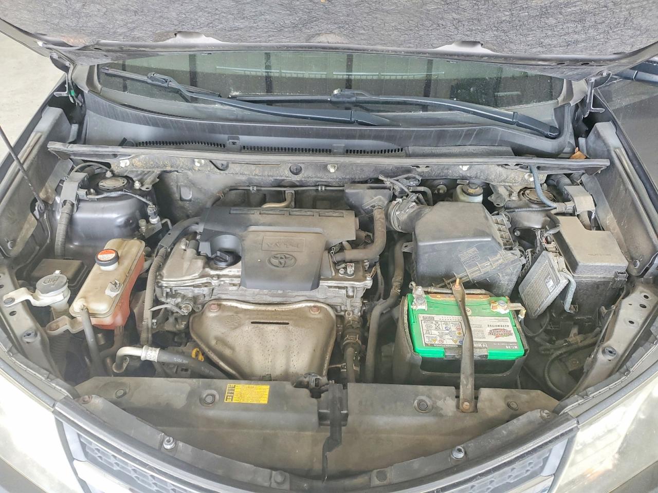 2015 TOYOTA RAV4 XLE photo 23