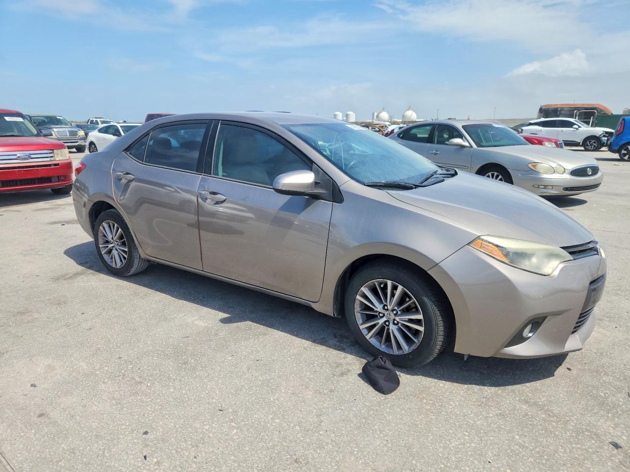 2015 TOYOTA COROLLA photo 7