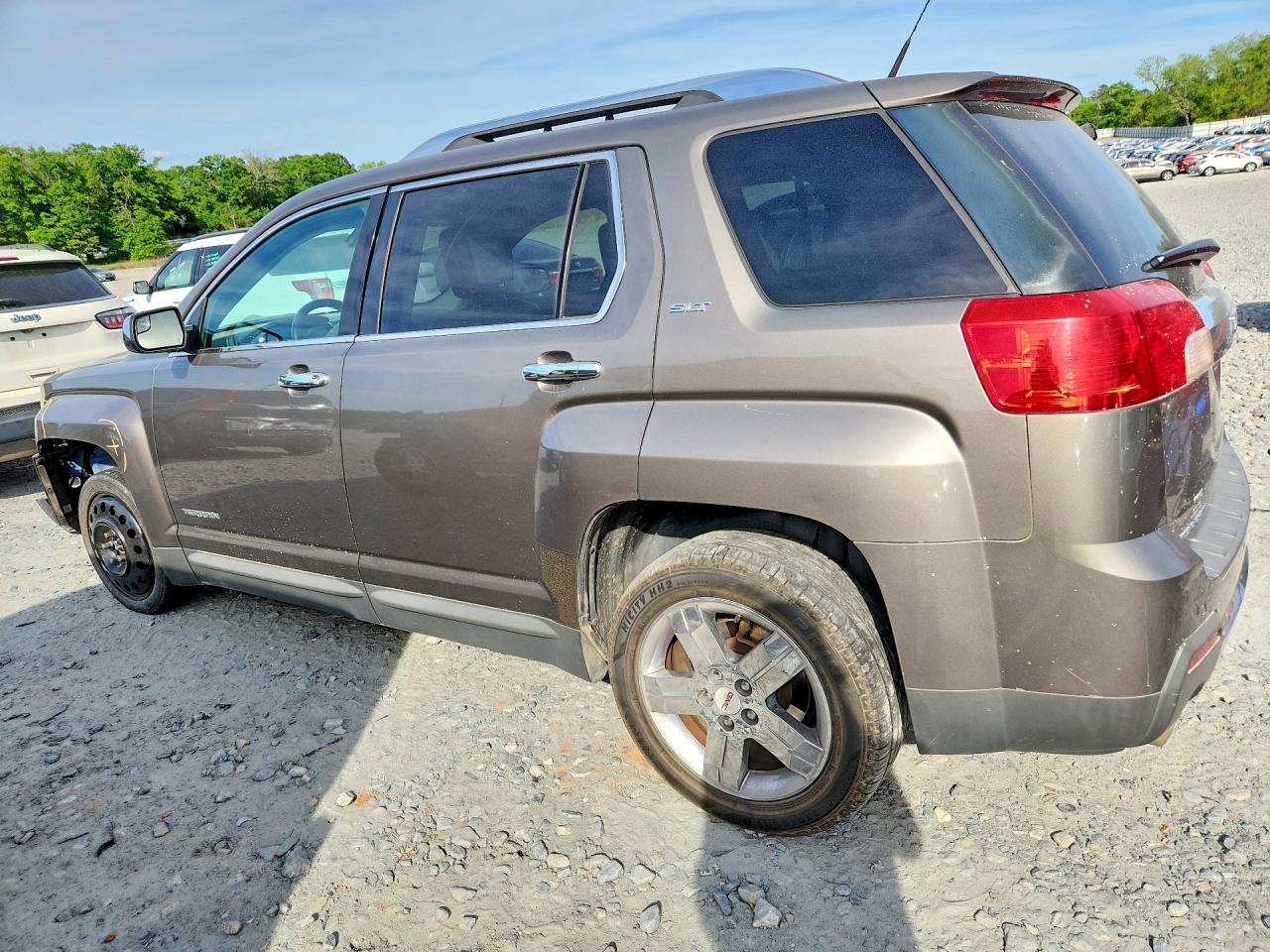 2012 GMC TERRAIN SLT photo 3