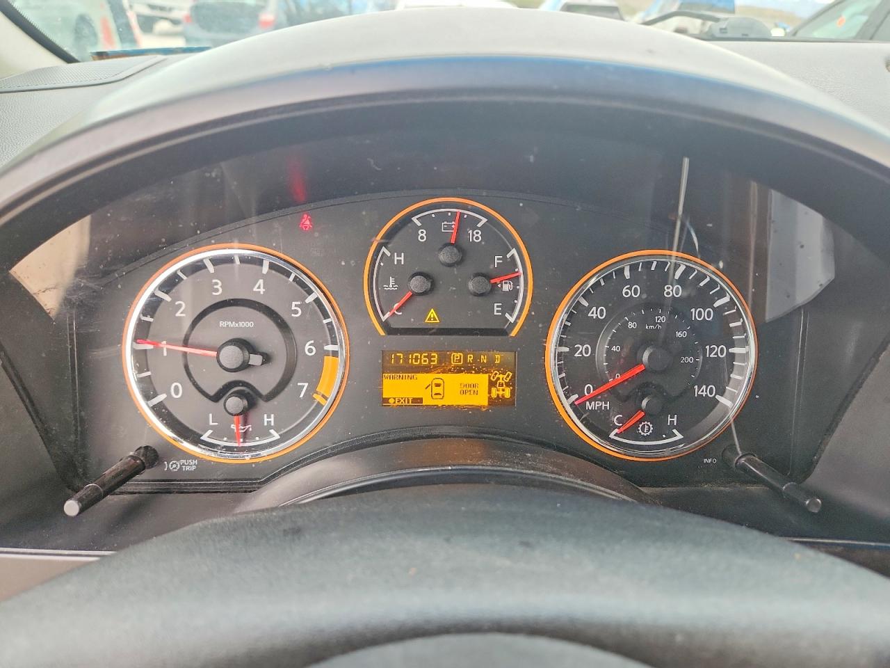 2012 NISSAN TITAN SV photo 17