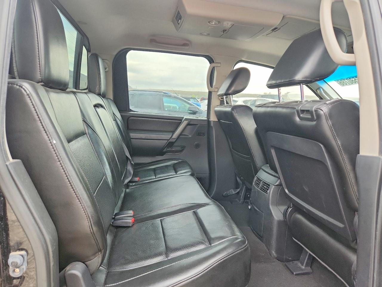 2012 NISSAN TITAN SV photo 19
