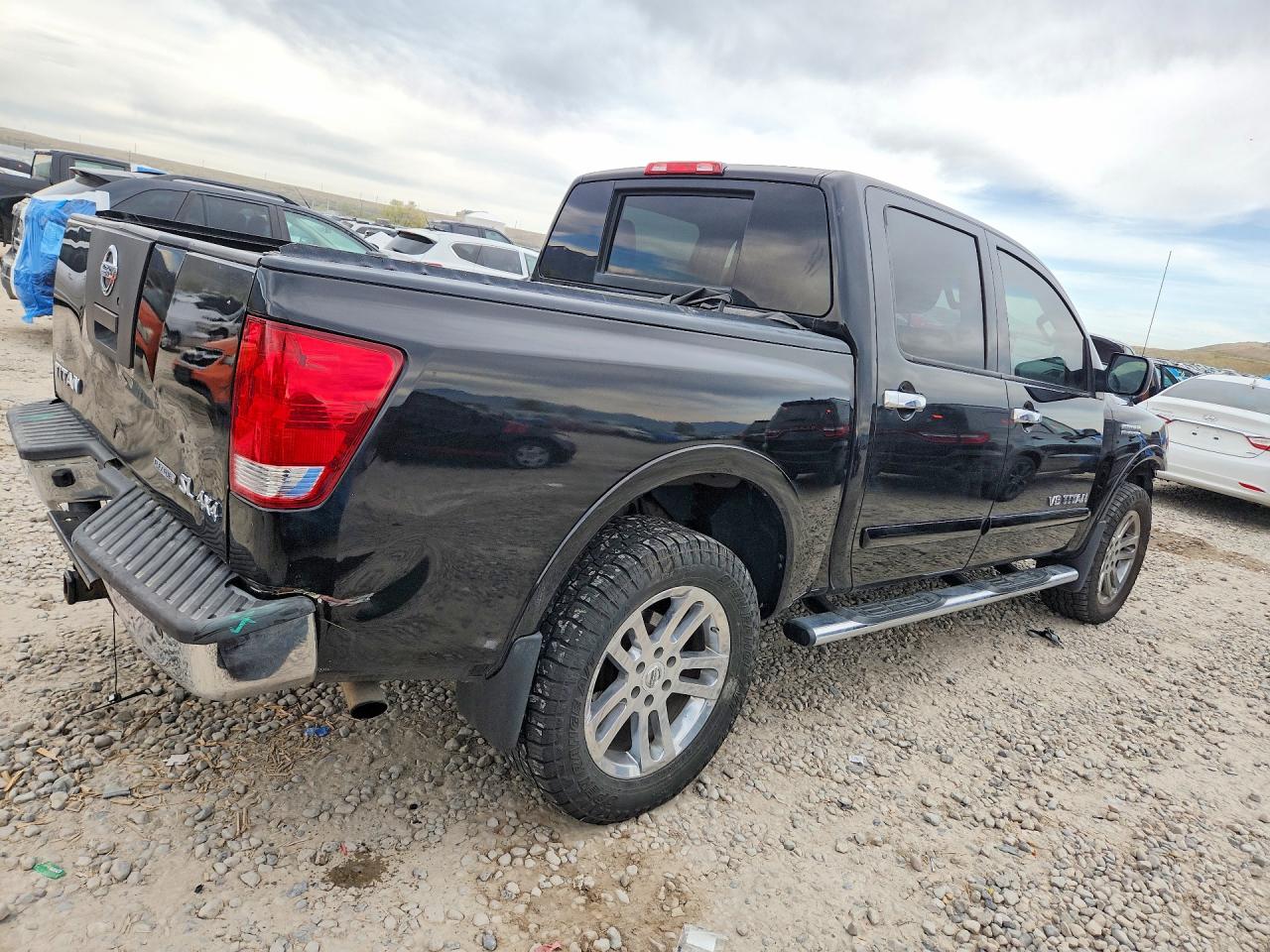 2012 NISSAN TITAN SV photo 5