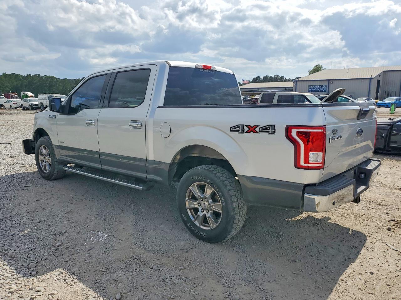2015 FORD F150 photo 2
