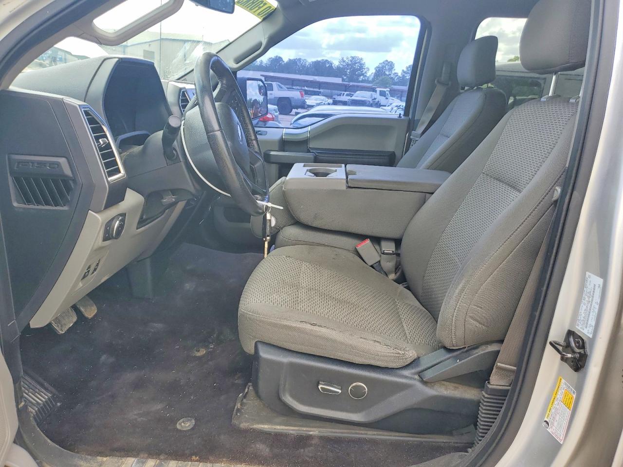 2015 FORD F150 photo 7