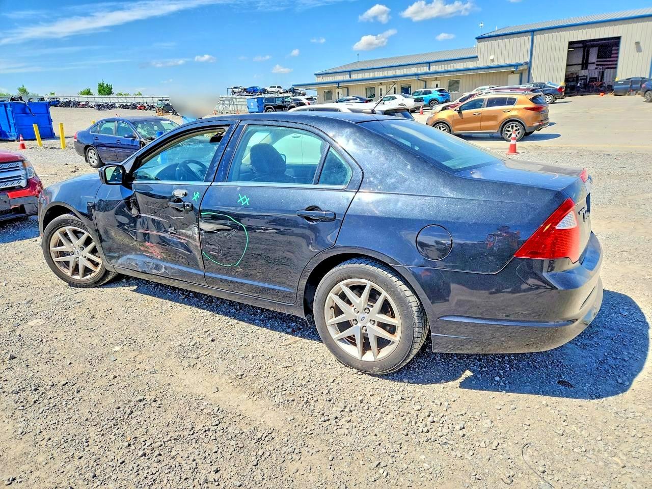 2010 FORD FUSION SEL photo 3