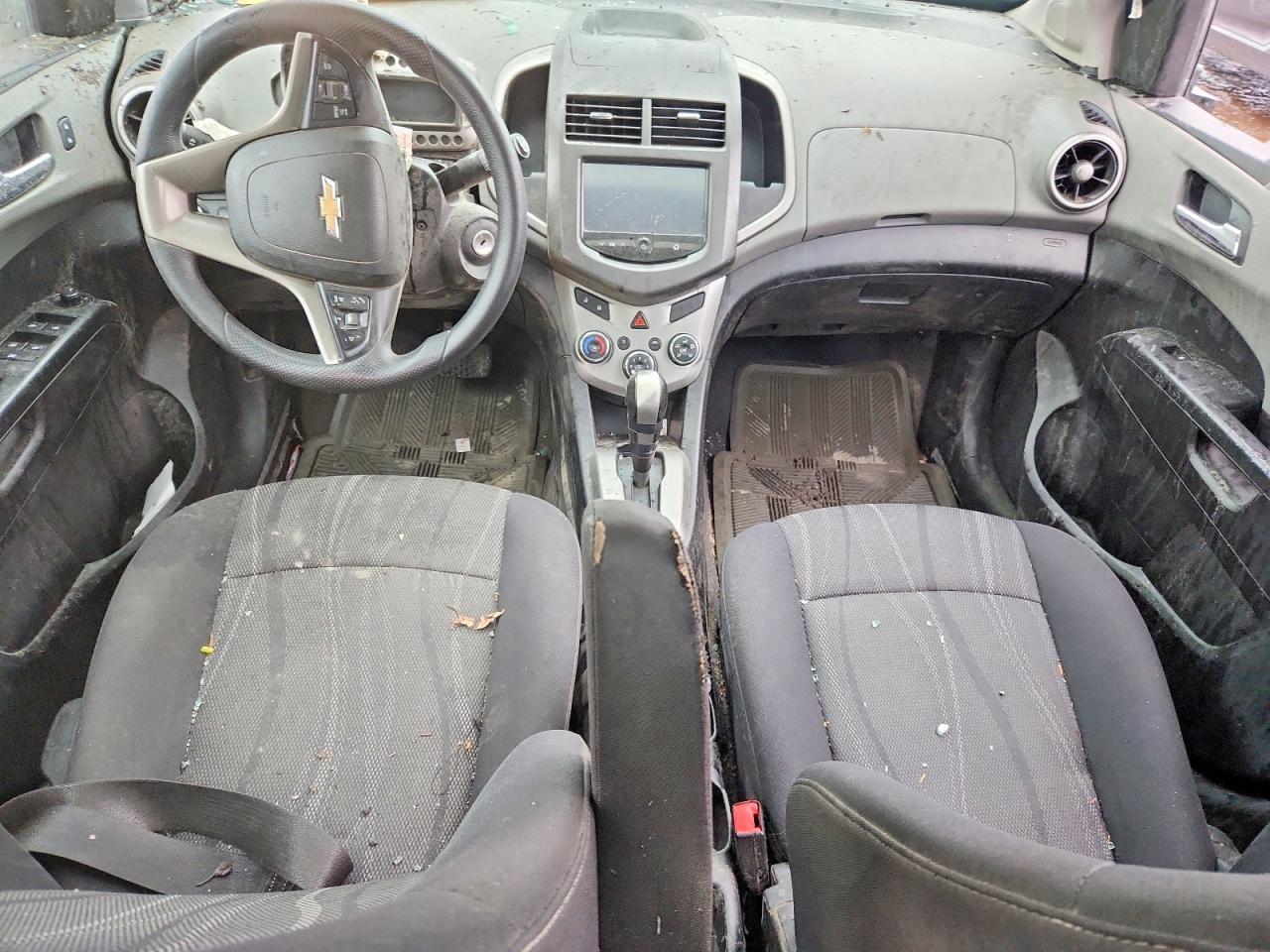 2014 CHEVROLET SONIC LT photo 8
