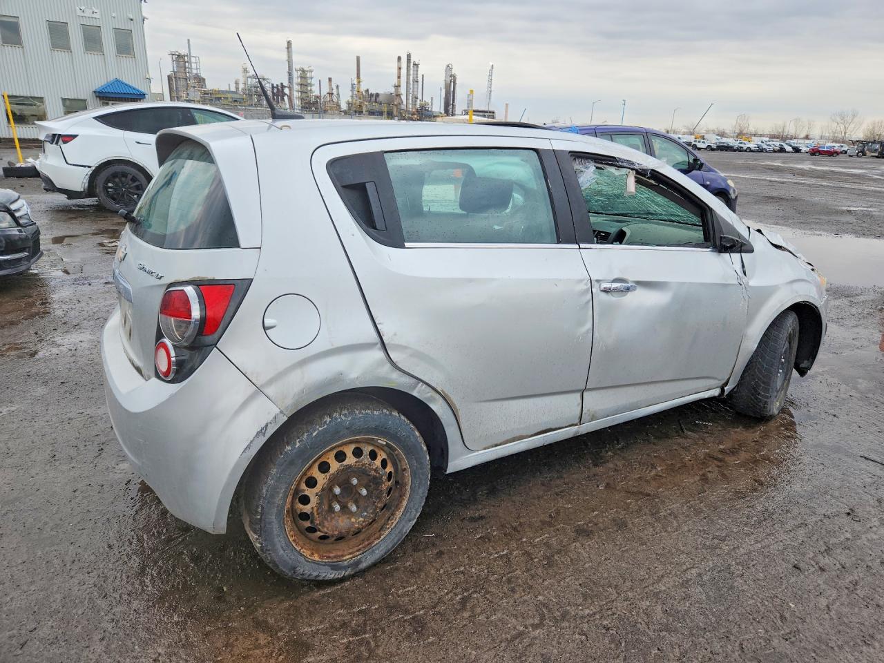 2014 CHEVROLET SONIC LT photo 3