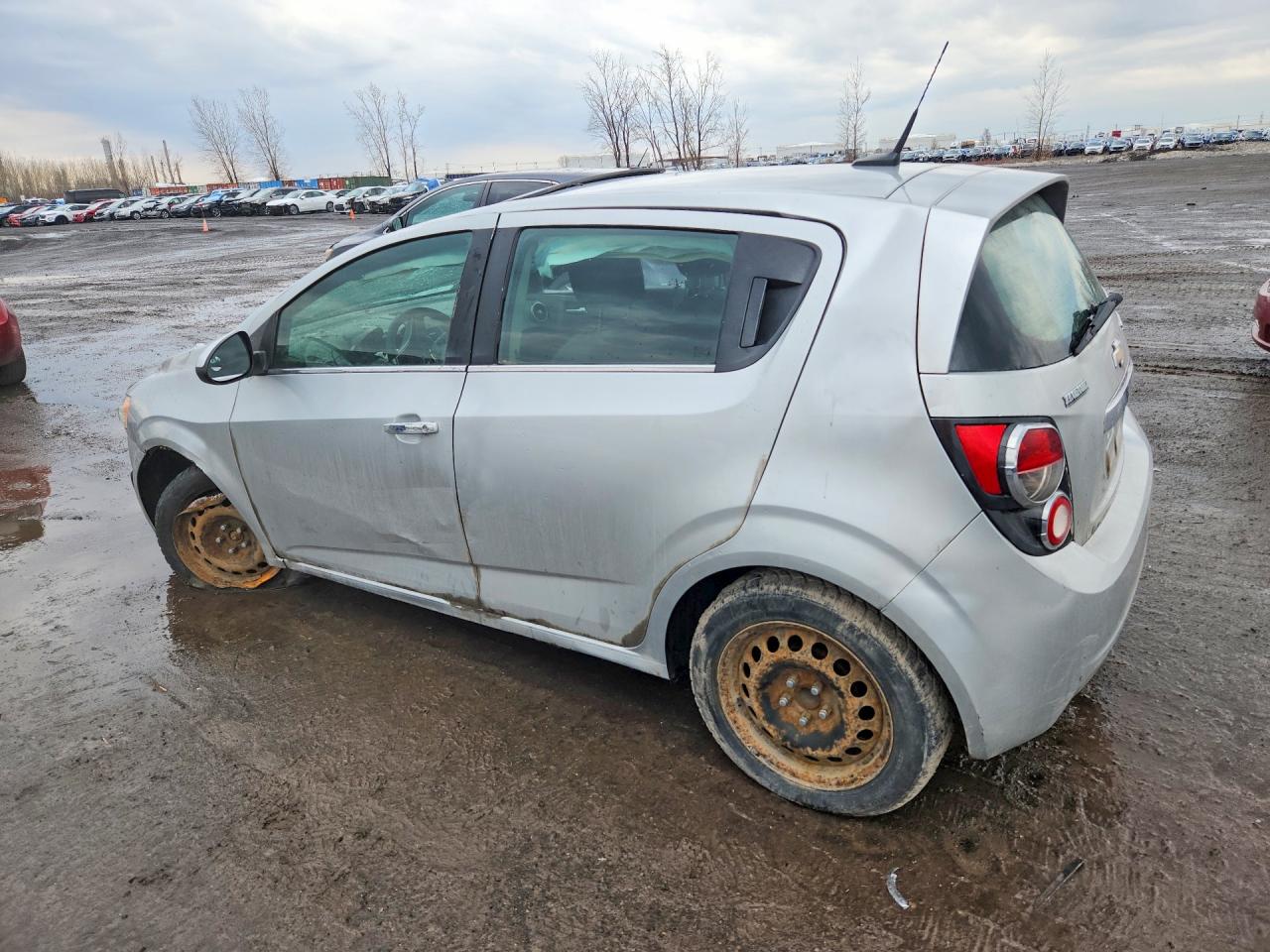 2014 CHEVROLET SONIC LT photo 2