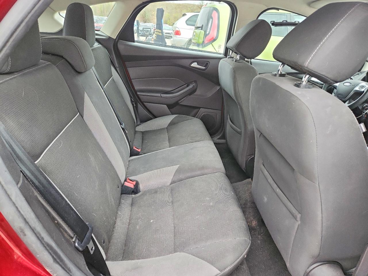 2014 FORD FOCUS photo 10