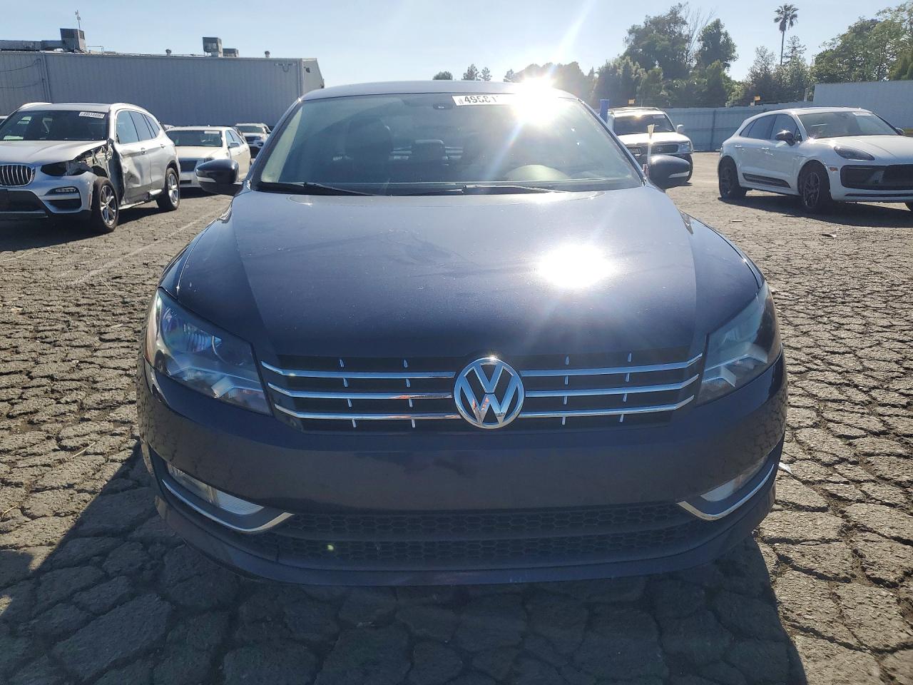 2015 VOLKSWAGEN PASSAT SEL photo 9