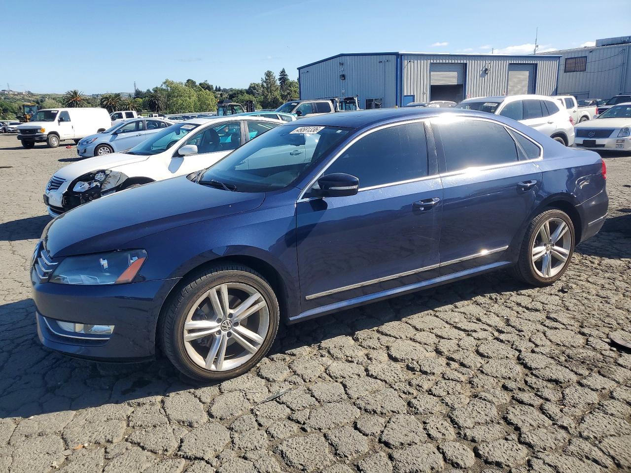 2015 VOLKSWAGEN PASSAT