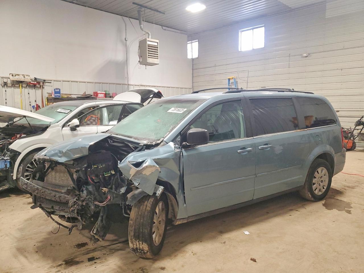 2010 CHRYSLER TOWN & COUNTRY