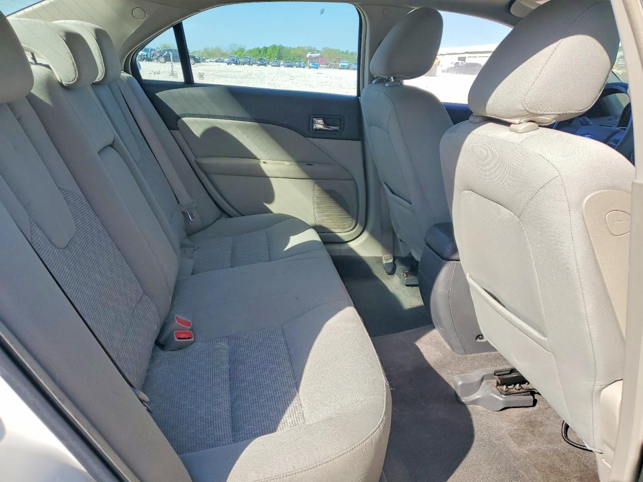 2010 FORD FUSION SE photo 19