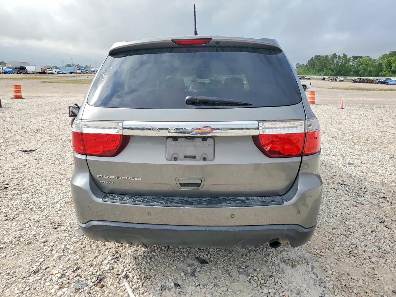 2013 DODGE DURANGO SXT photo 6