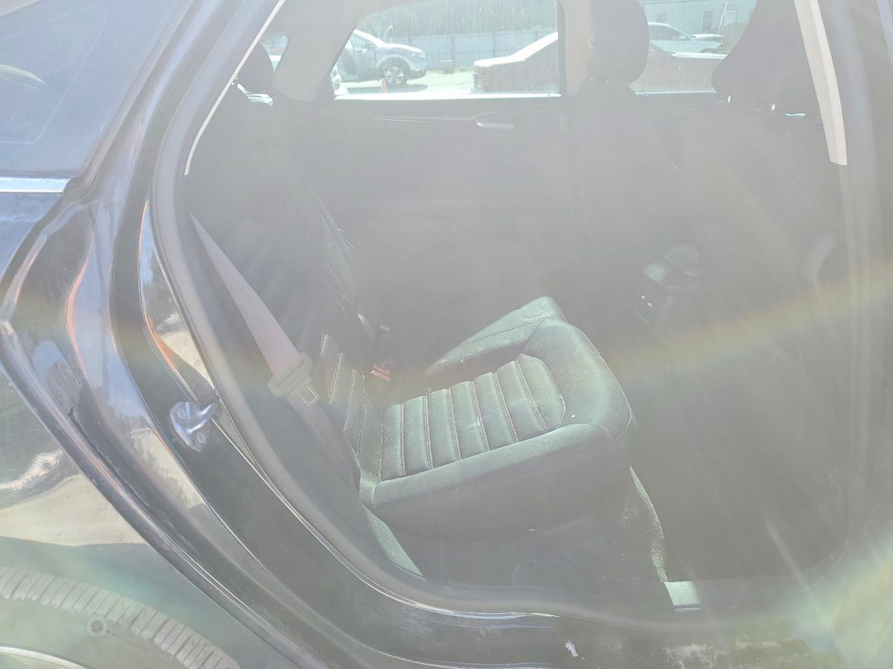 2015 FORD FUSION SE photo 19