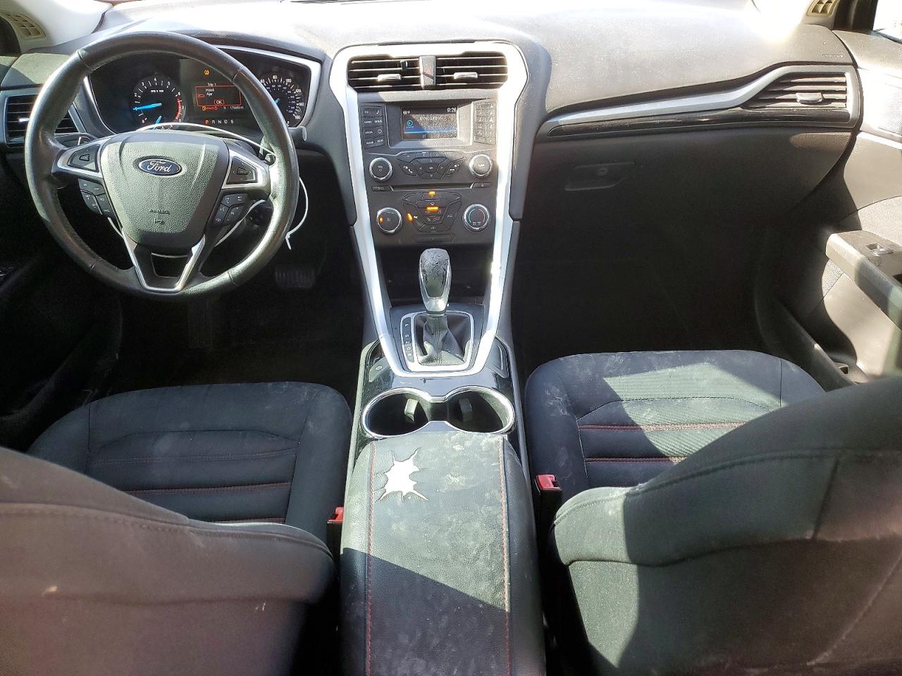 2015 FORD FUSION SE photo 15