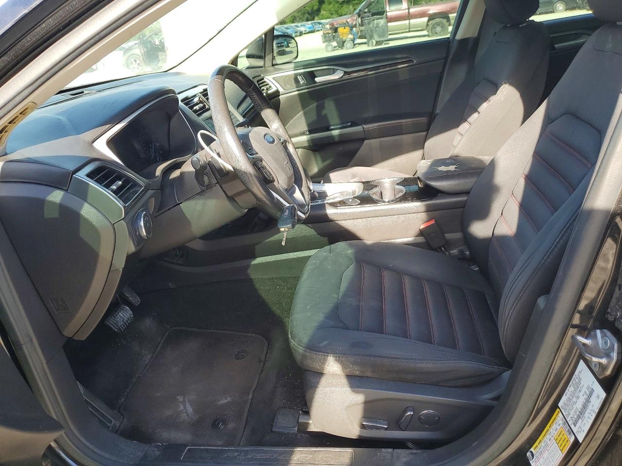 2015 FORD FUSION SE photo 13