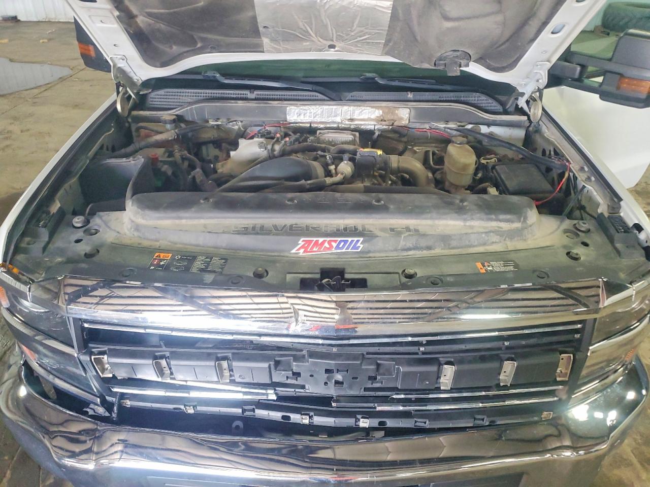 2017 CHEVROLET SILVERADO photo 11