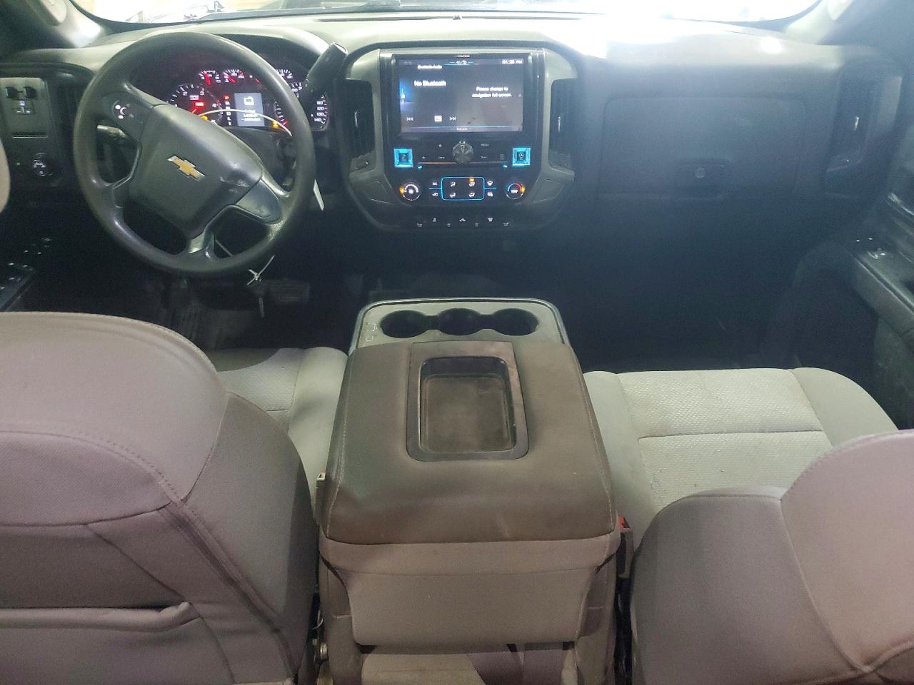 2017 CHEVROLET SILVERADO photo 8