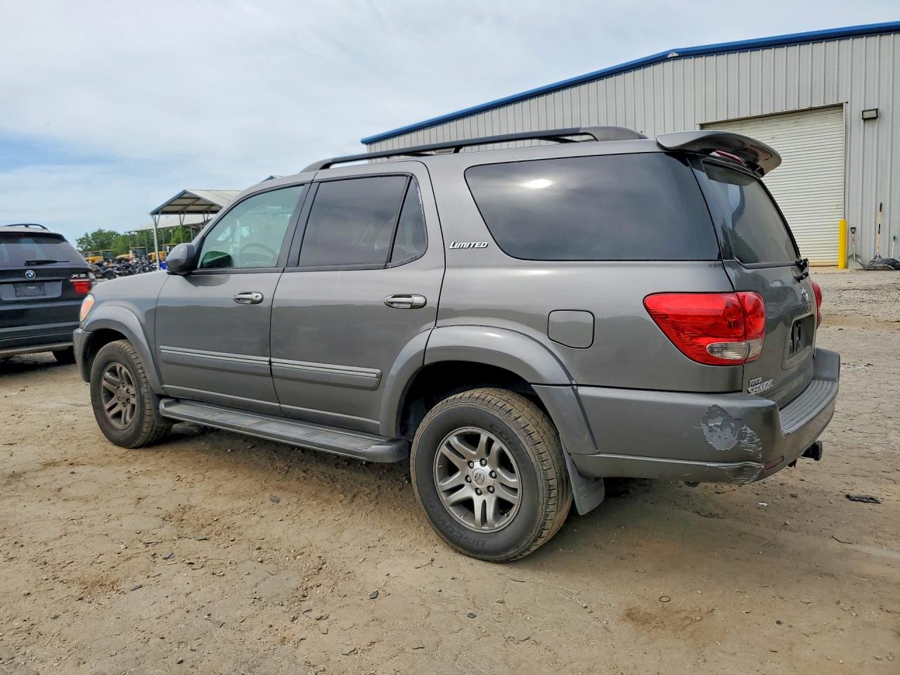2007 TOYOTA SEQUOIA SR5 photo 2