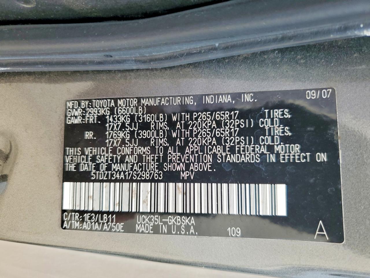 2007 TOYOTA SEQUOIA SR5 photo 13