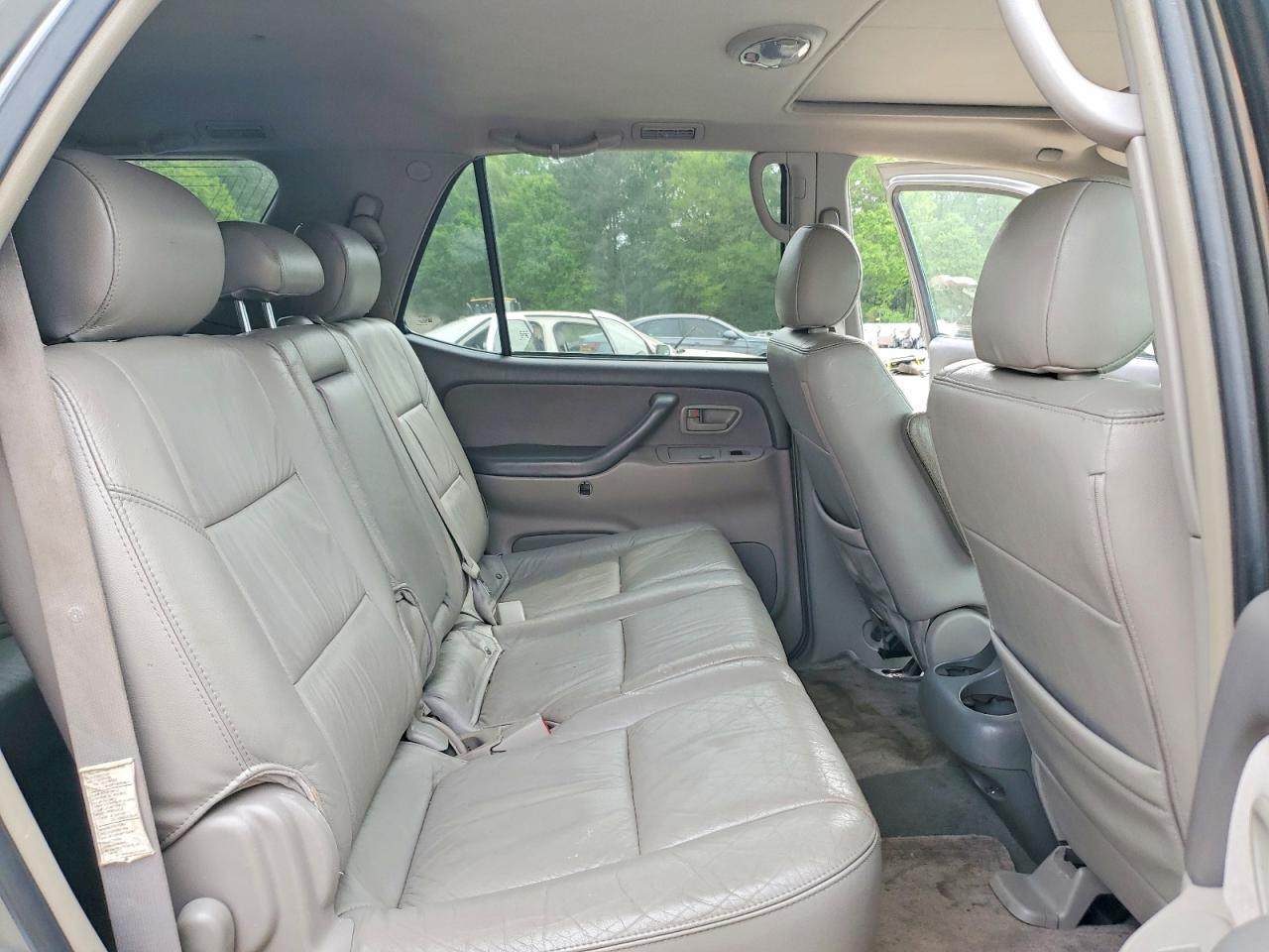 2007 TOYOTA SEQUOIA SR5 photo 11