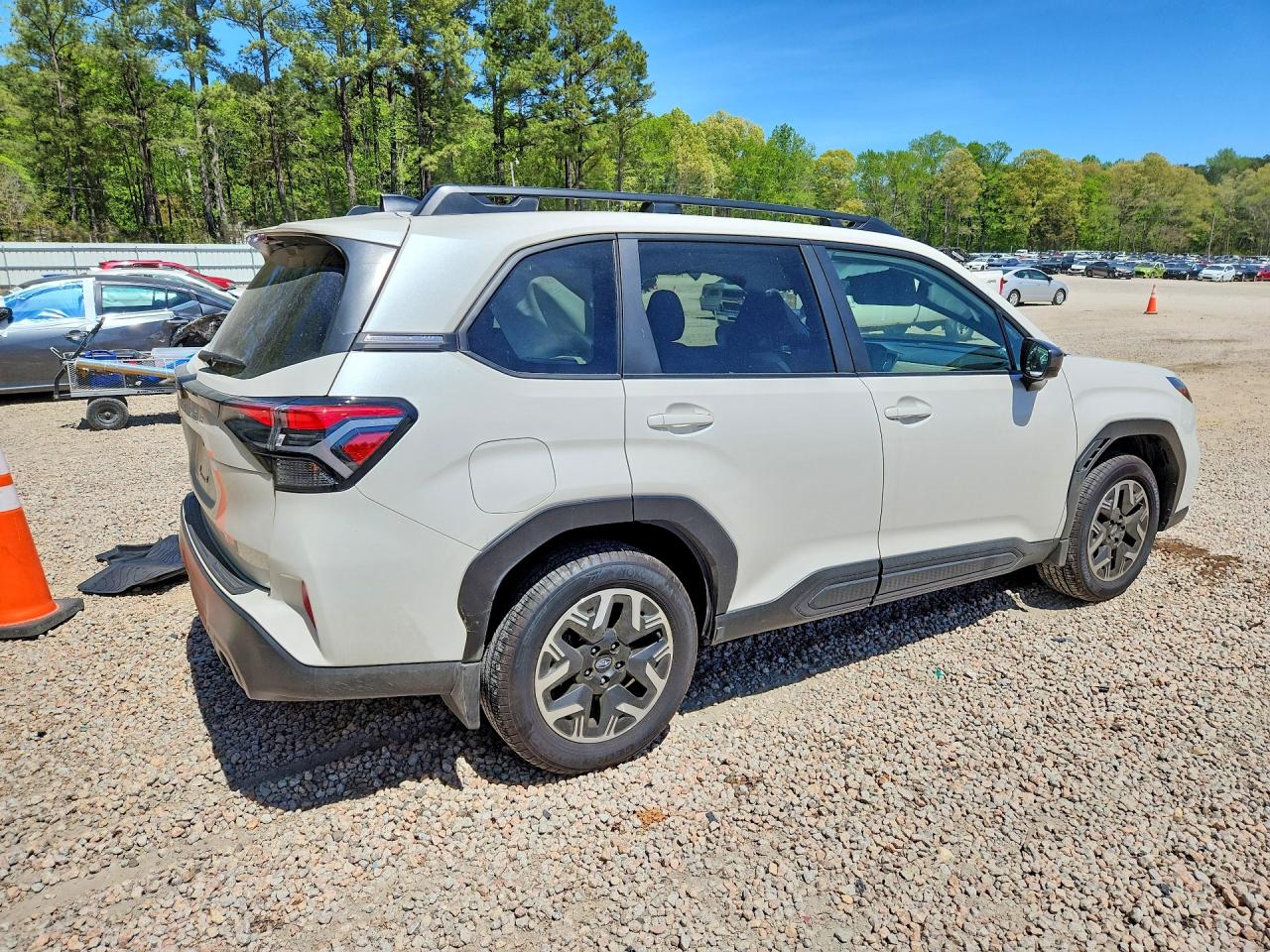 2025 SUBARU FORESTER PREMIUM photo 5