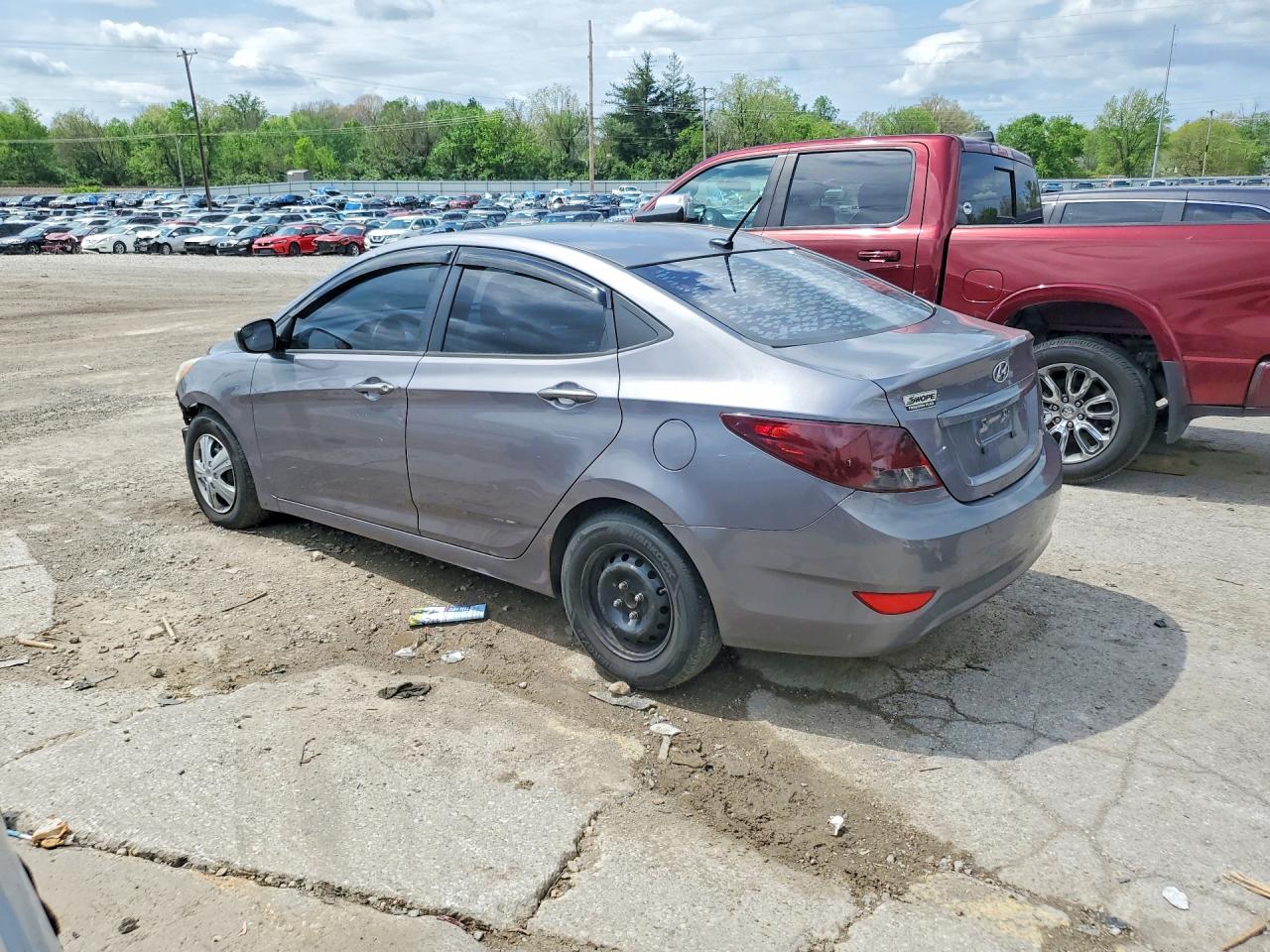 2015 HYUNDAI ACCENT GLS photo 2