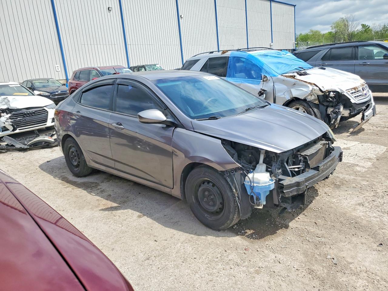 2015 HYUNDAI ACCENT GLS photo 4