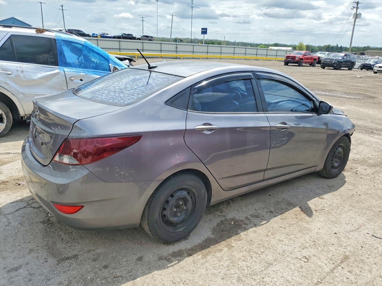2015 HYUNDAI ACCENT GLS photo 3