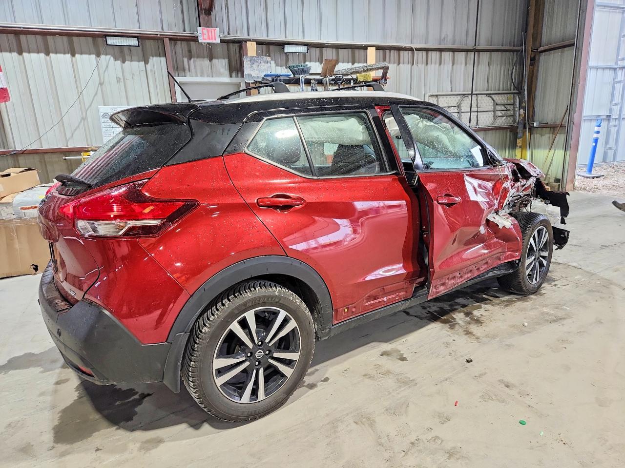 2019 NISSAN KICKS SR photo 7