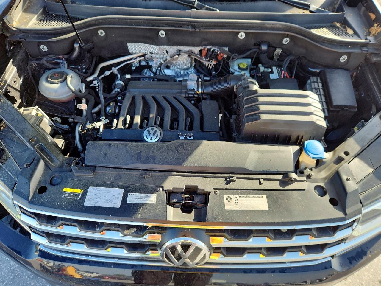 2018 VOLKSWAGEN ATLAS SEL photo 12