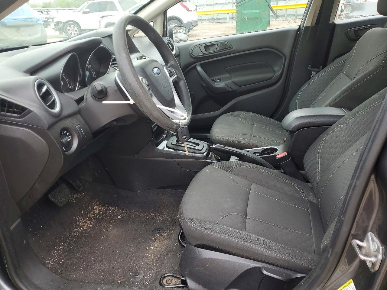 2019 FORD FIESTA SE photo 13