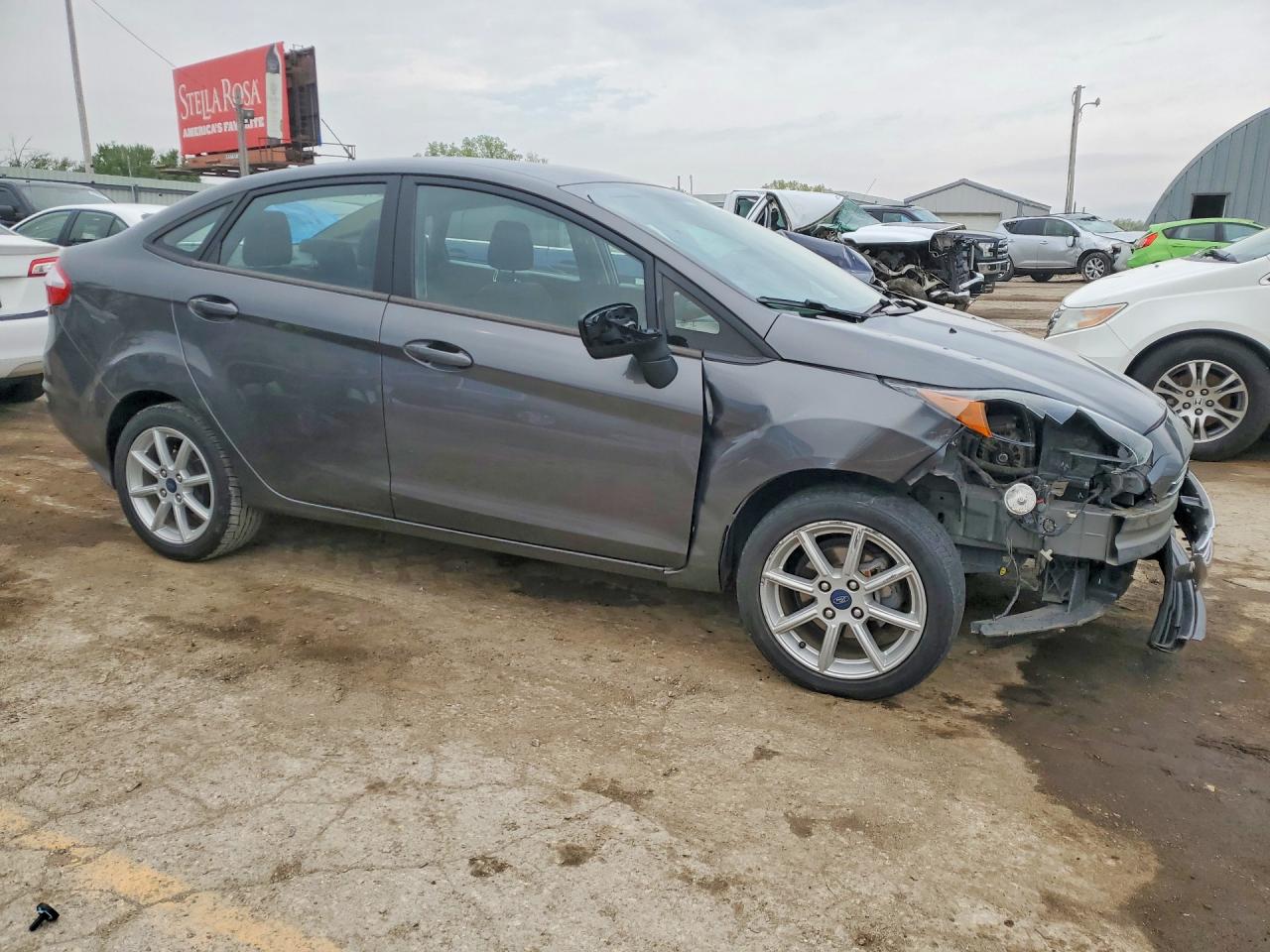 2019 FORD FIESTA SE photo 7